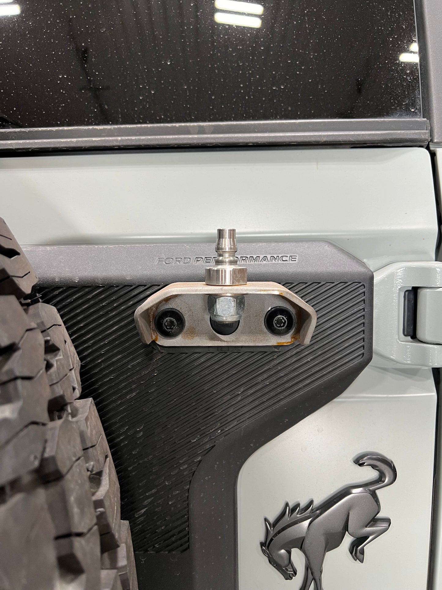 FORD BRONCO FLAG MOUNT