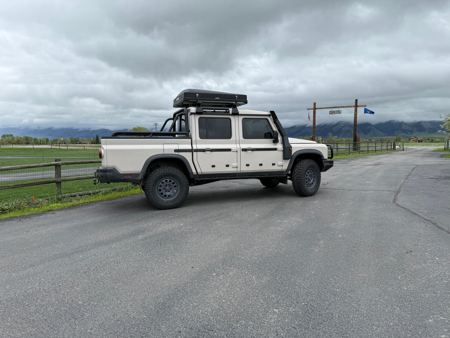 Ineos Quartermaster Step _ Rock Slider 