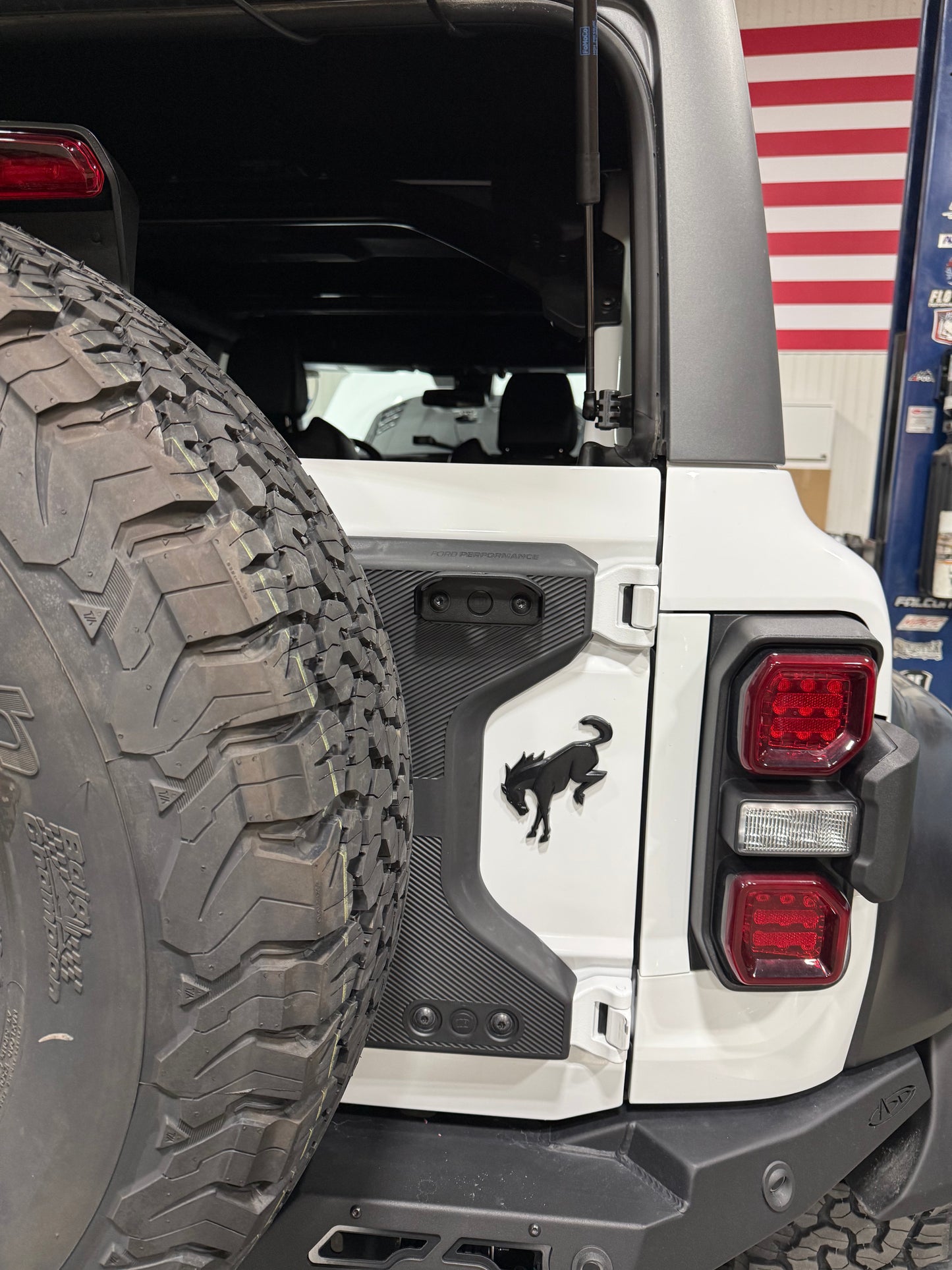 
                  
                    Bronco Raptor Flag mount
                  
                